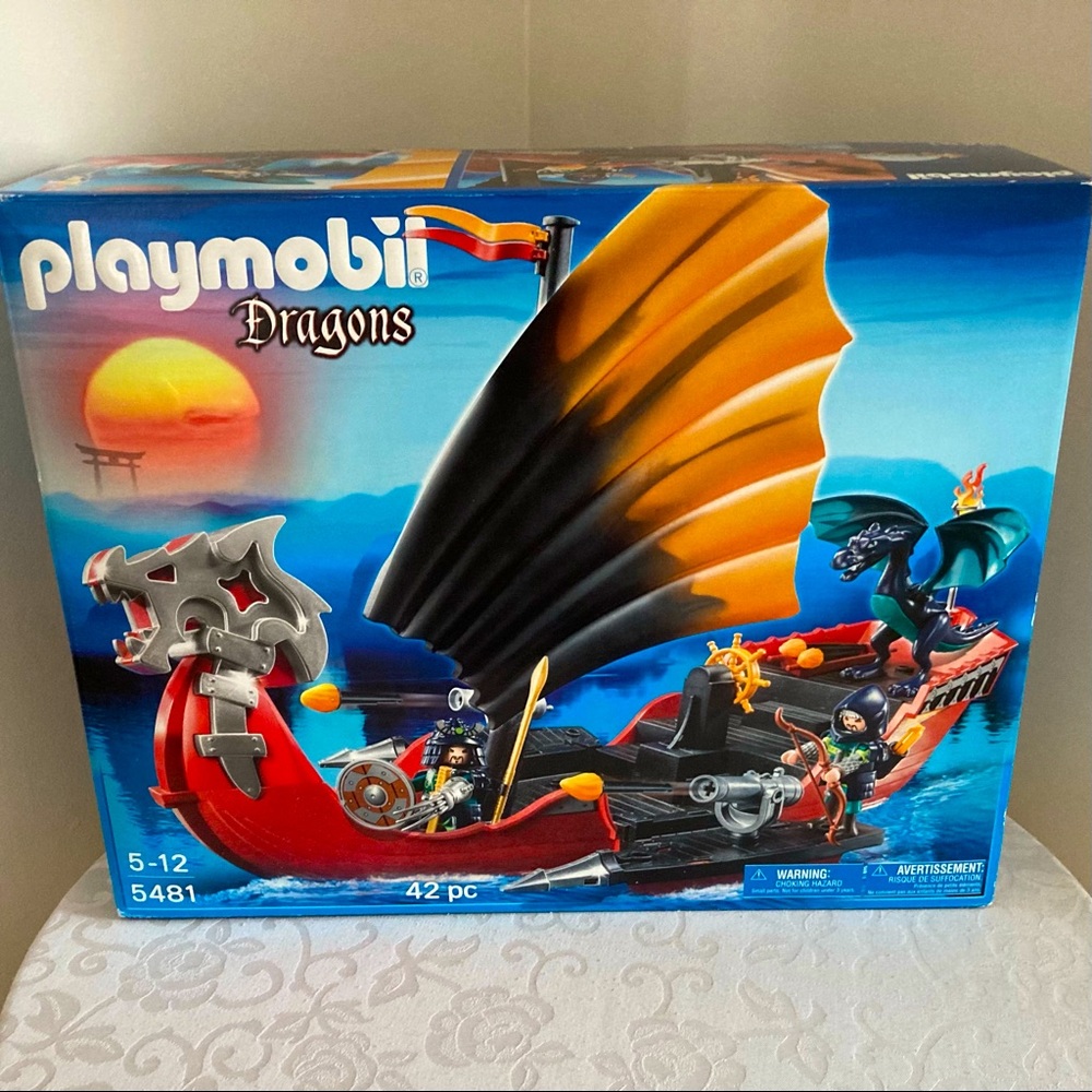 Retired Playmobil Dragons  #5481 Battle Ship W/Blue Dragon Floats On Water!